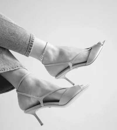 Lola Cruz Streep Heel Nude